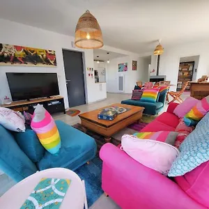  Hébergement de vacances Gite Coquet Et Colore Au